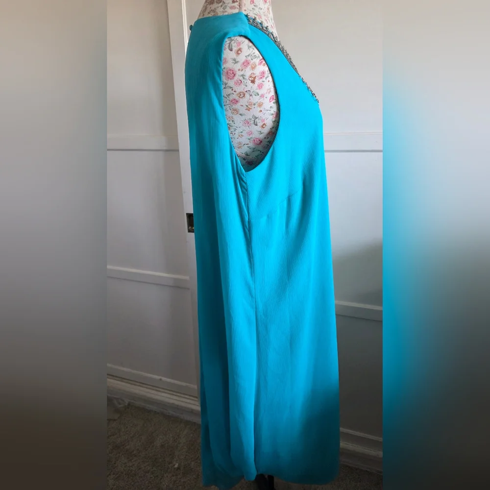 Elegant Turquoise Embellished Dress Size 16W - Picture 4 of 9